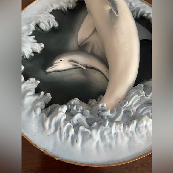 3D Ceramic Dolphin Plate - Picture 2 of 4